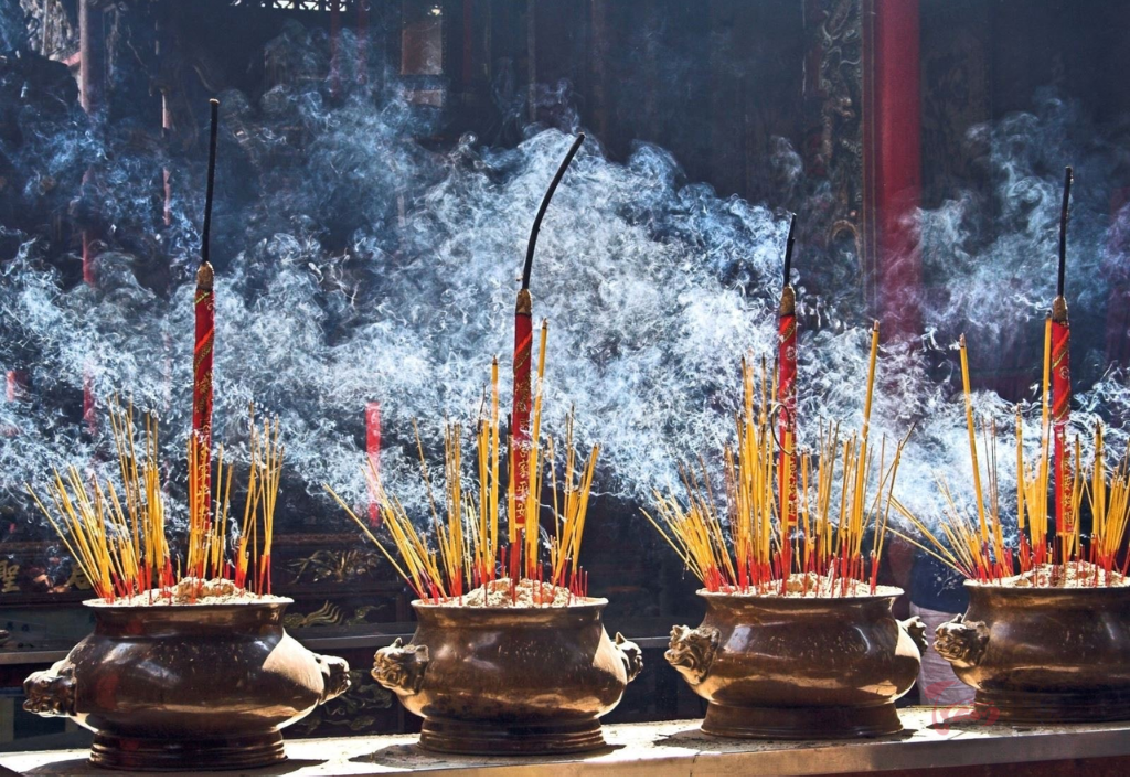 Khói nhang có độc không