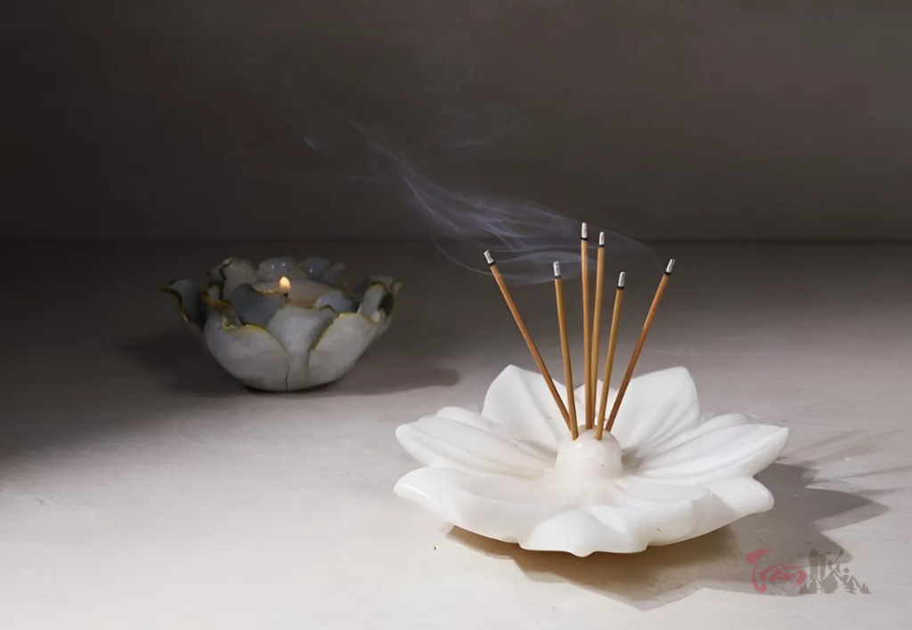 Lời khuyên khi đốt trầm hương hàng ngày