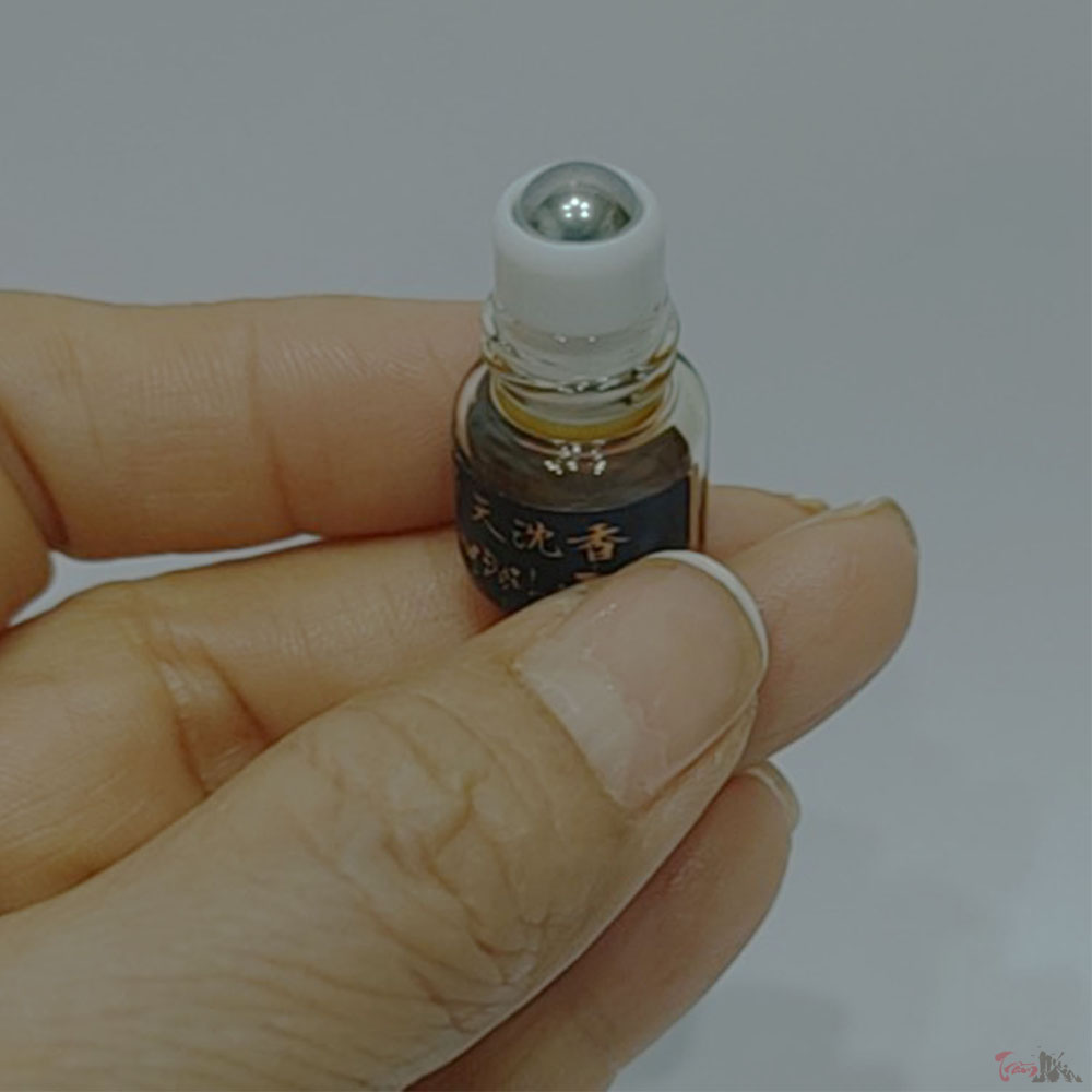 Tinh dầu trầm hương có uống được không?