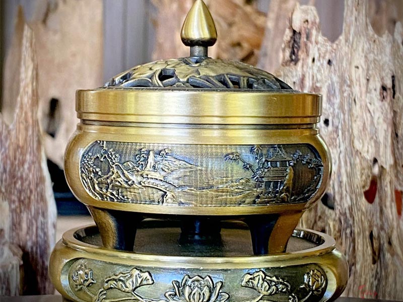 Xông trầm bằng đồng như thế nào?