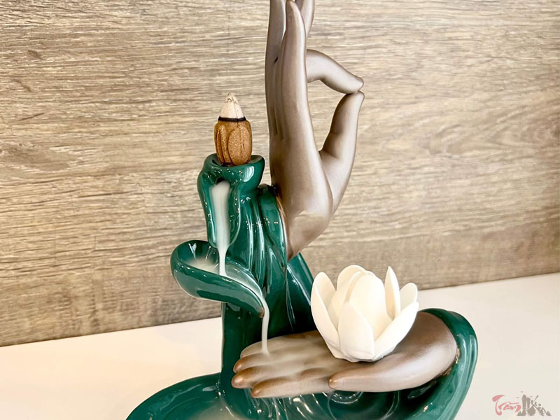 lựa chọn thác khói trầm hương