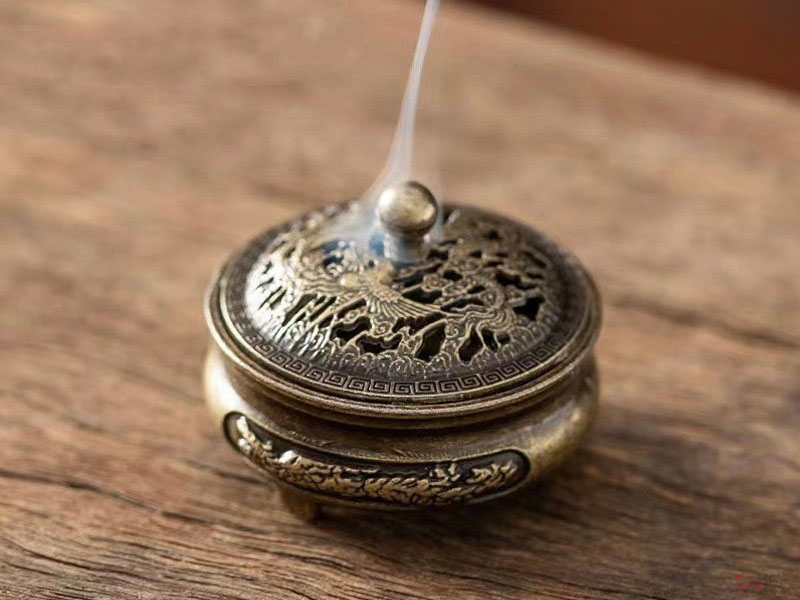 Lư đốt trầm mini có đặc điểm và tác dụng gì?
